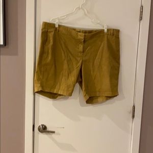 J Crew 7” Stretch Chino Short